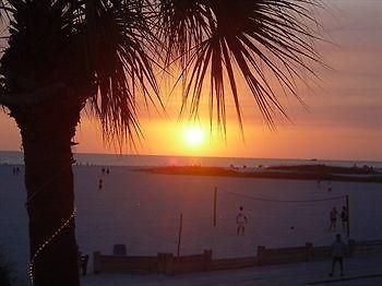 Beach Palms Hotel Redington Shores Exterior photo